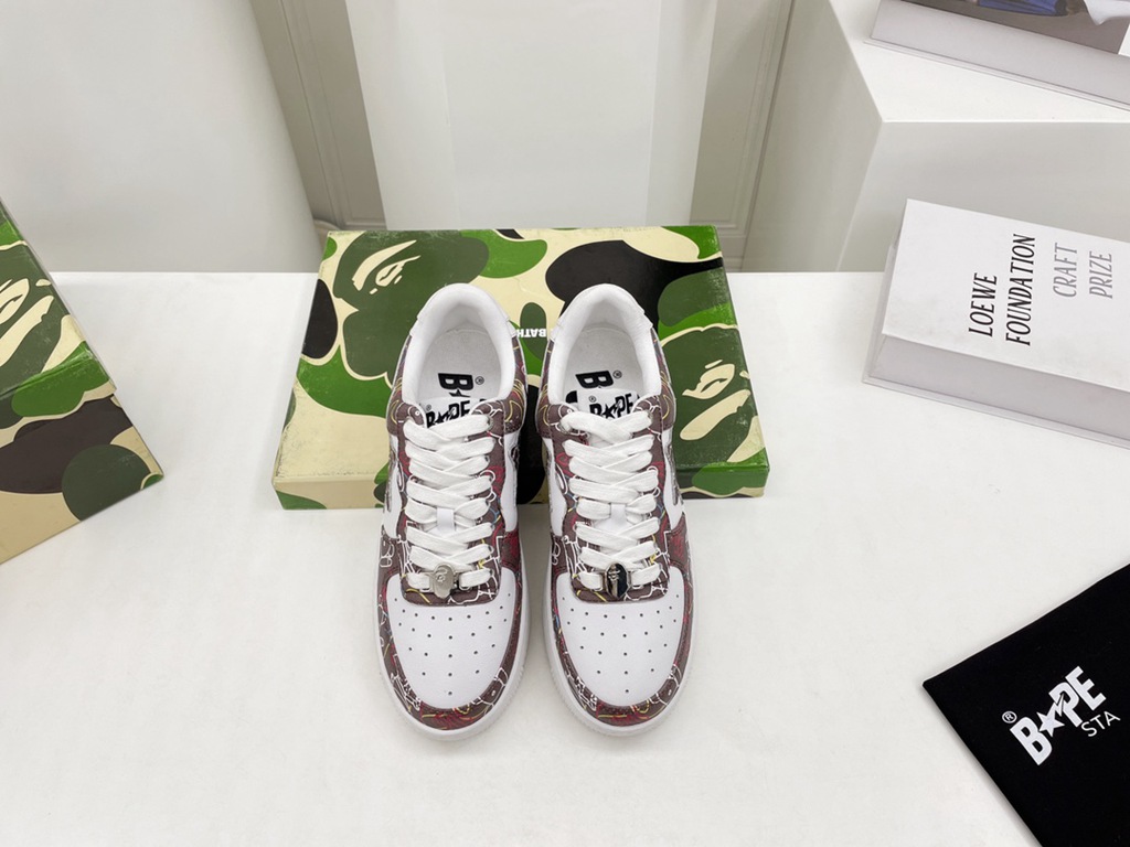 B*APE SNEAKERS